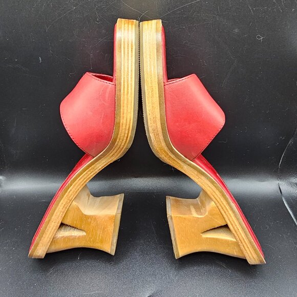 Vintage Two Lips Jiffy Cut-Out Wooden Sandals Red Leather Size 9 Made in Brazil - Picture 2 of 7